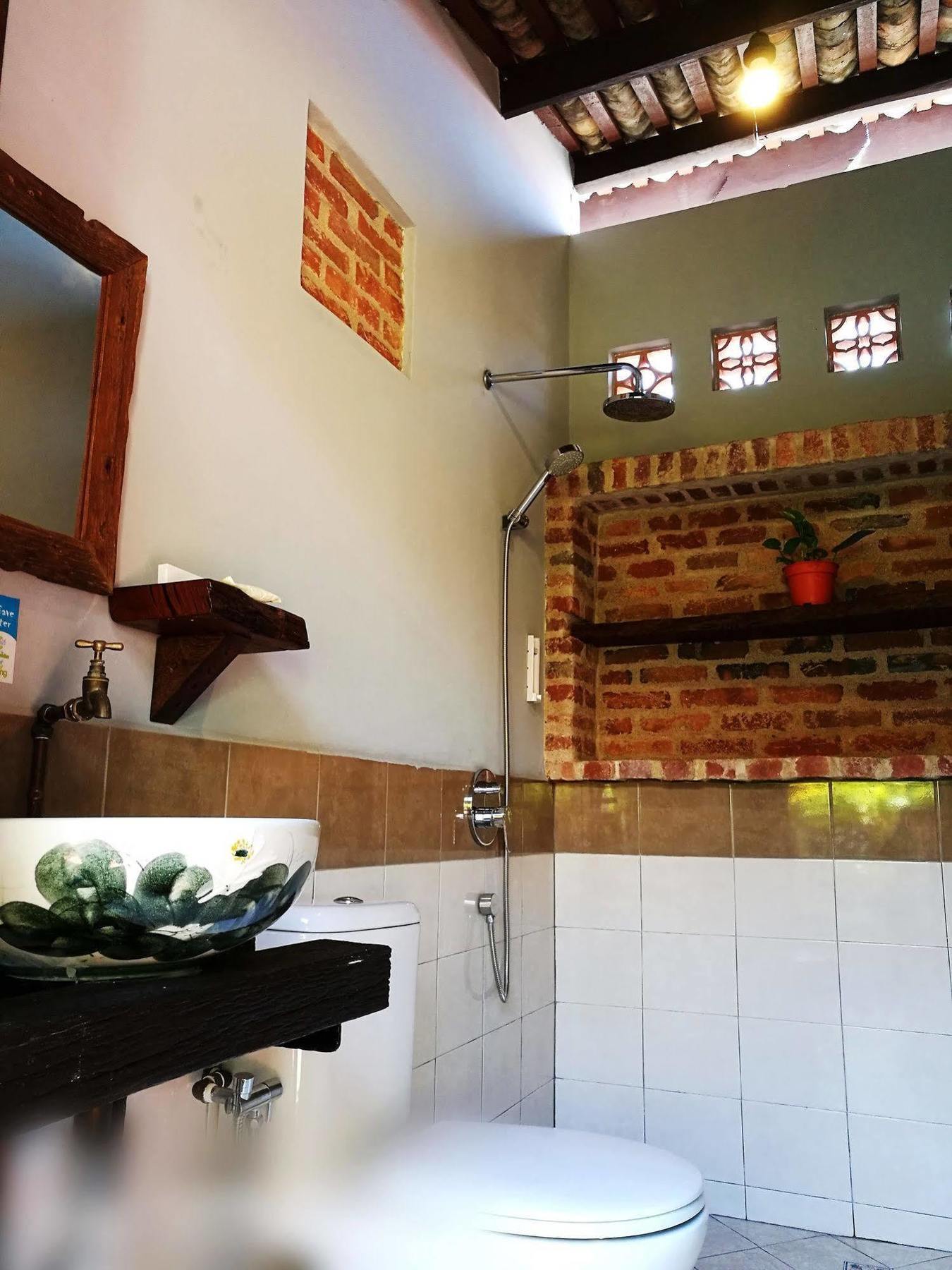 Rumah tetamu Ke-lan-tan House